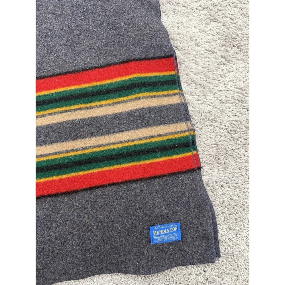 Pendleton Large Wool Blend Yakima Camp Blanket Gray Stripe Warm Cozy